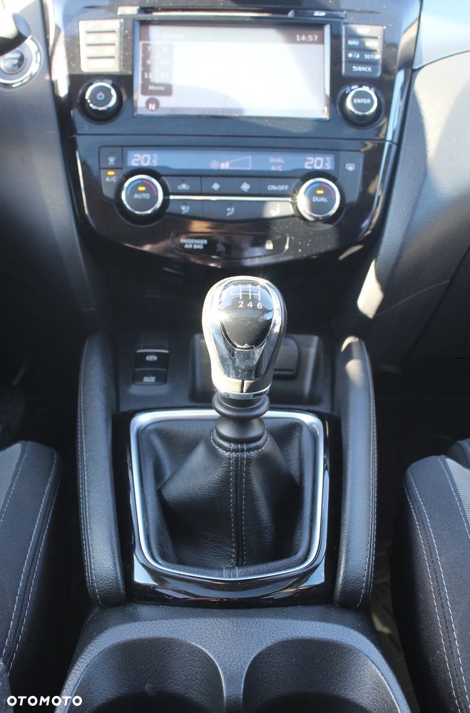 Nissan Qashqai 1.2 DIG-T Tekna - 26