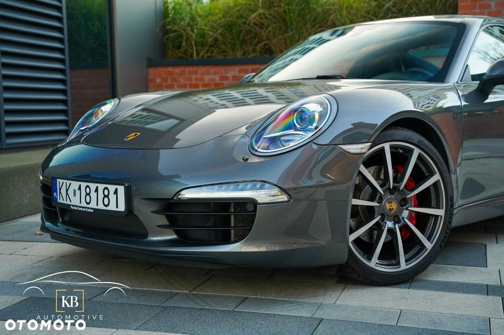 Porsche 911 Carrera S PDK - 38