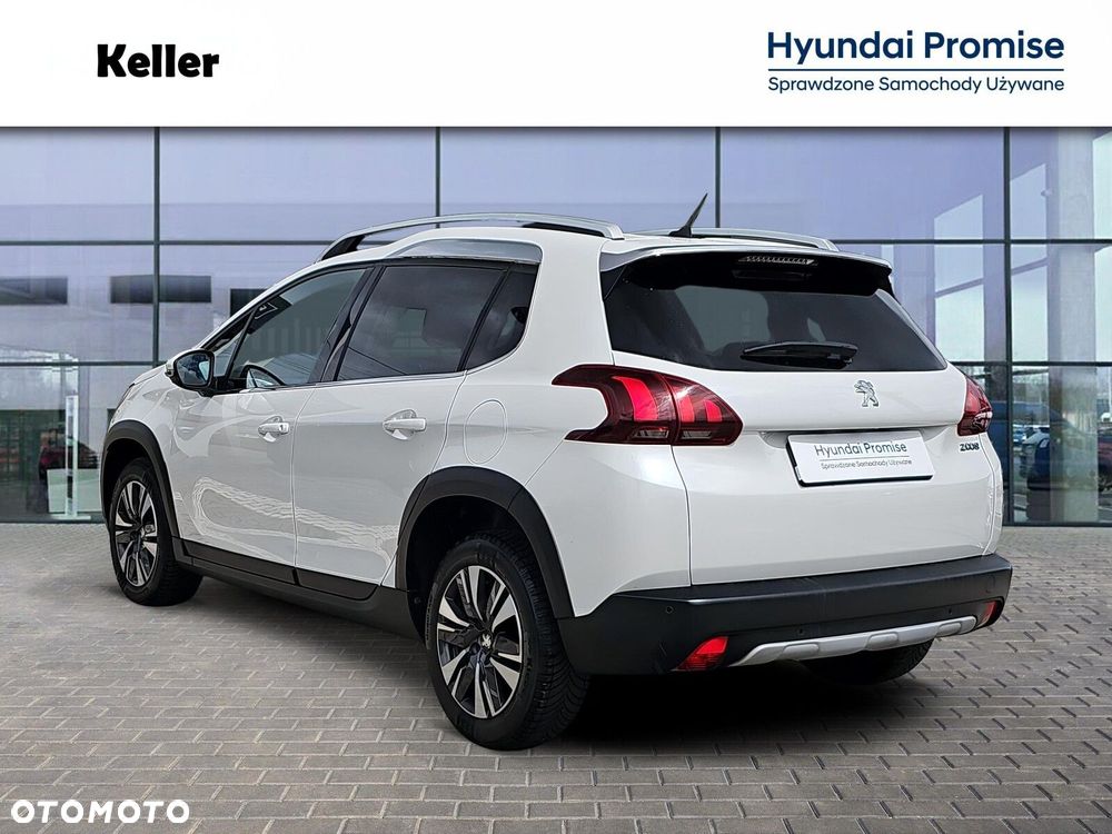 Peugeot 2008 1.2 Pure Tech Allure S&S - 5