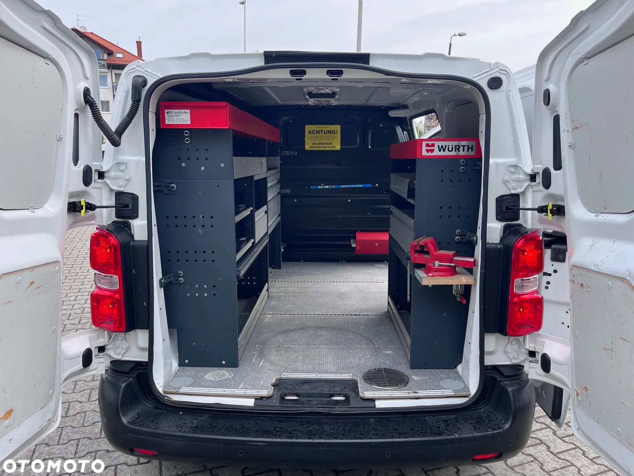 Opel Vivaro - 10