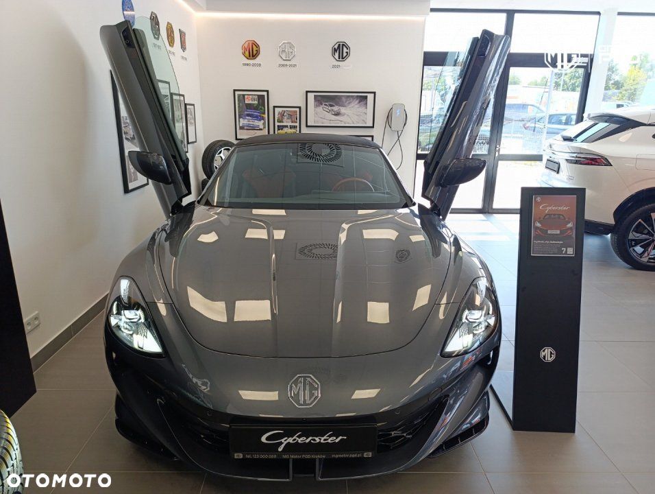 MG Cyberster - 11