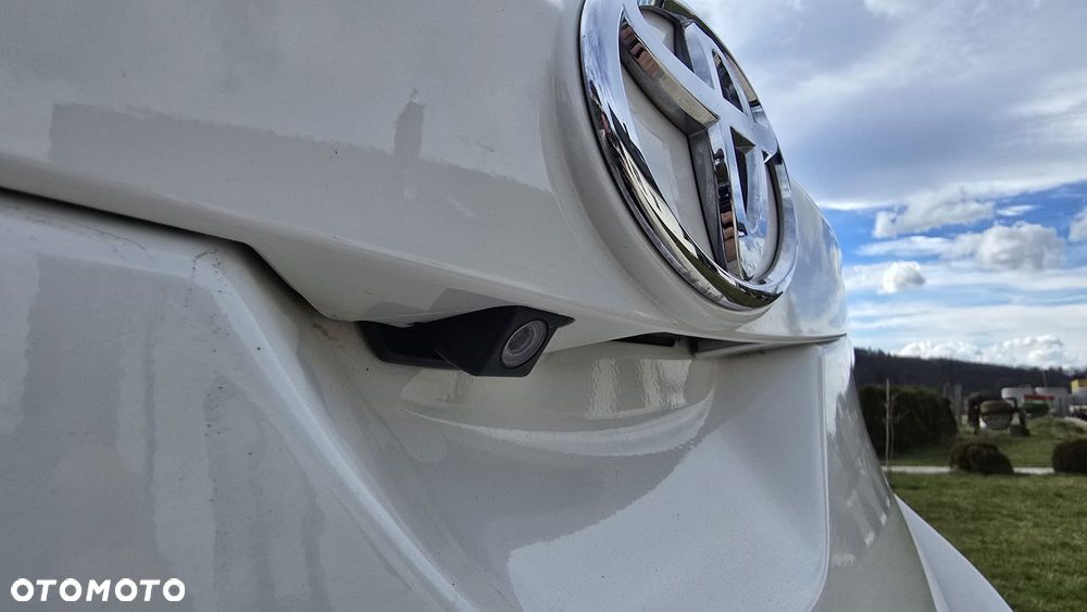 Toyota Auris 1.4 D-4D Premium + EU5 - 9