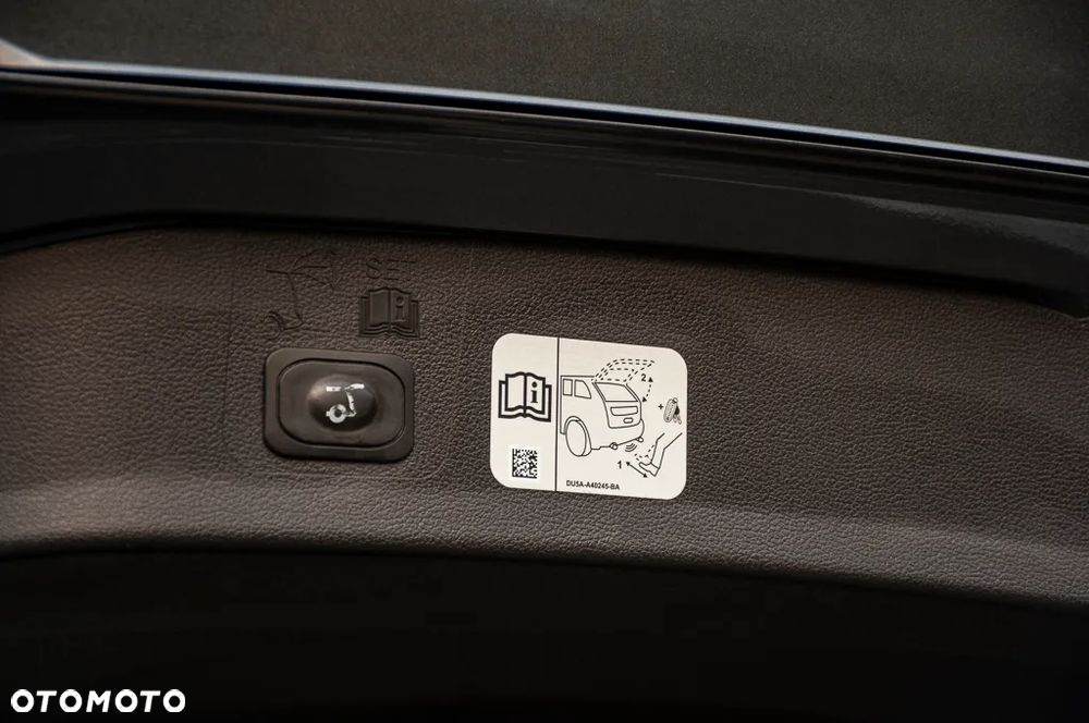 Ford Kuga 2.0 EcoBoost 4x4 ST-Line - 27