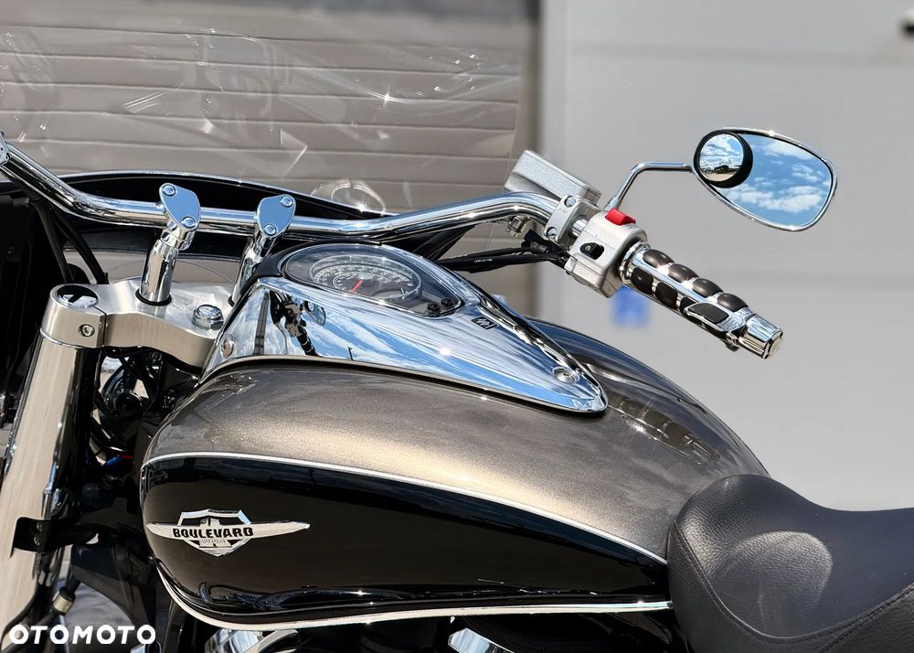 Suzuki VL 1500 Intruder LC - Boulevard C90 - 37