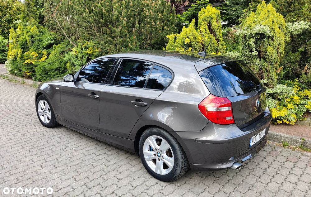 BMW Seria 1 120d DPF - 6