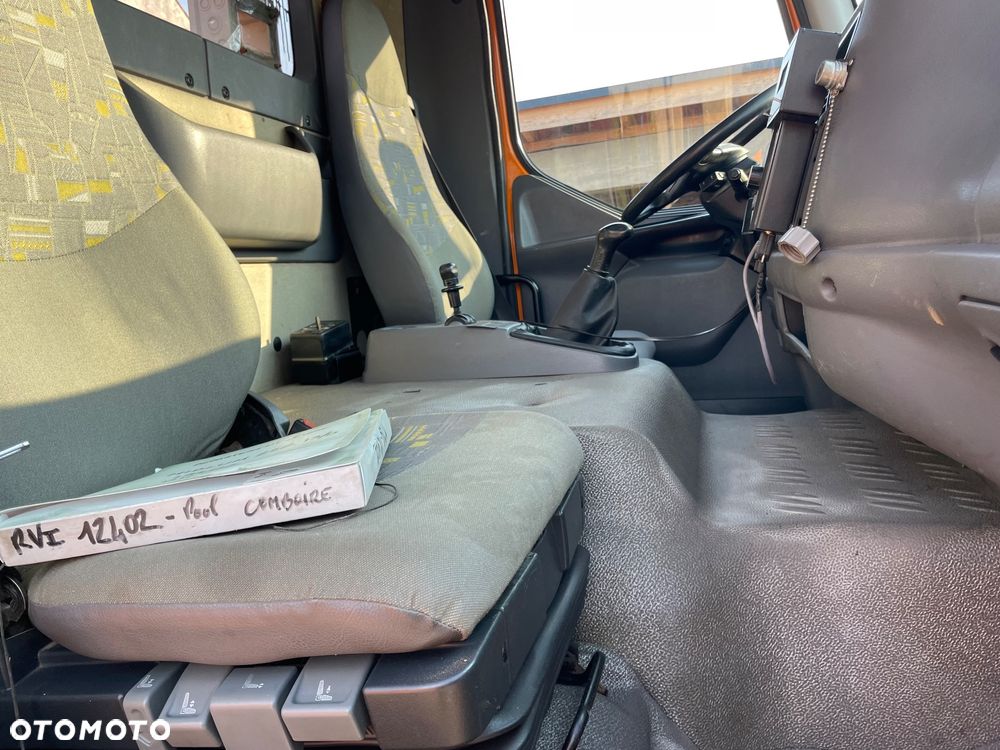 Renault Midlum. M 220.13  KERAX PREMIUM Stan !!!! Pługo-Piaskarka - 39