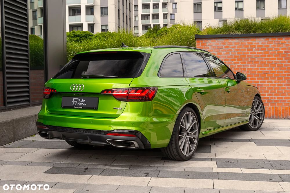 Audi A4 Avant 45 TFSI quattro S tronic S line - 2