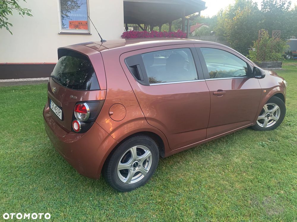 Chevrolet Aveo 1.6 LTZ - 8