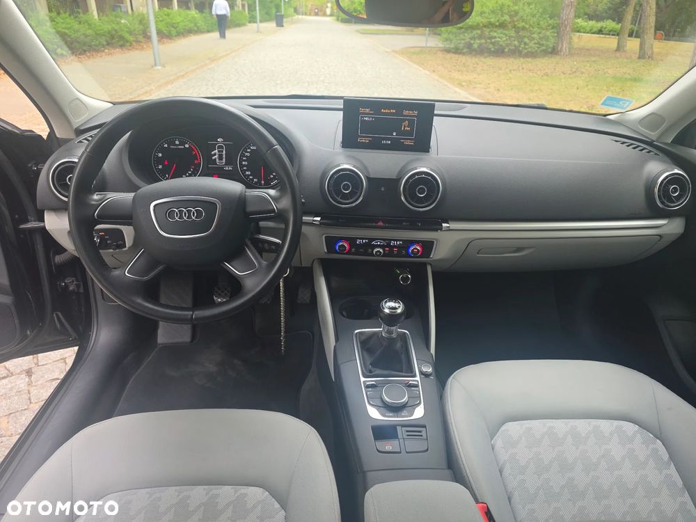 Audi A3 Sportback - 12