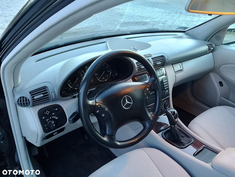 Mercedes-Benz Klasa C 180 Kompressor Avantgarde Starline - 19