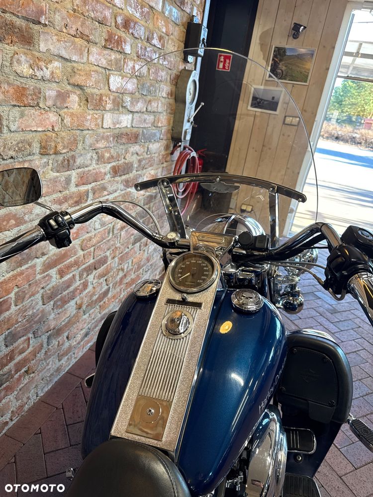 Harley-Davidson Touring Road King - 19