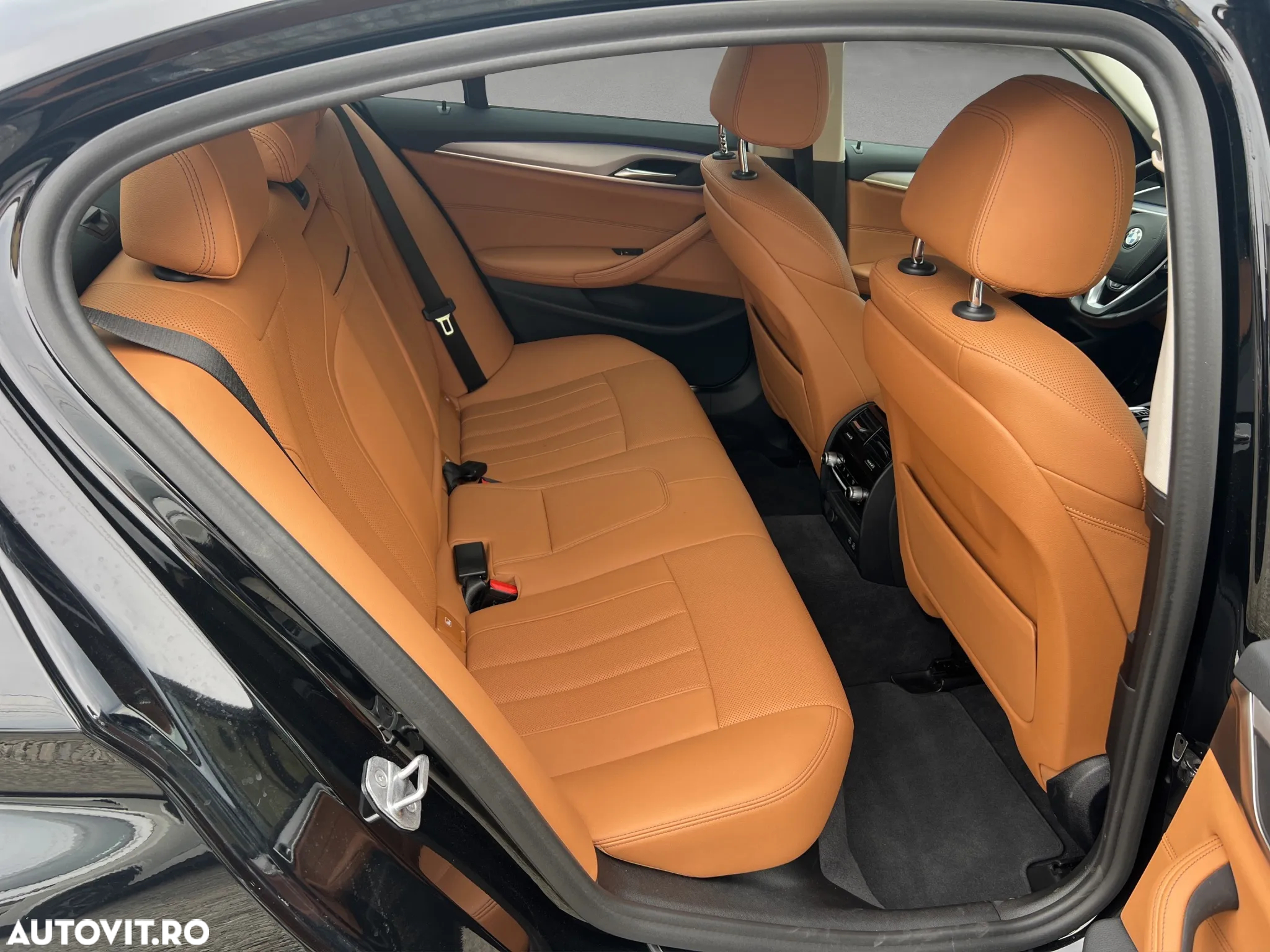 BMW Seria 5 520d Efficient Dynamics Edition Aut. Sport Line - 8