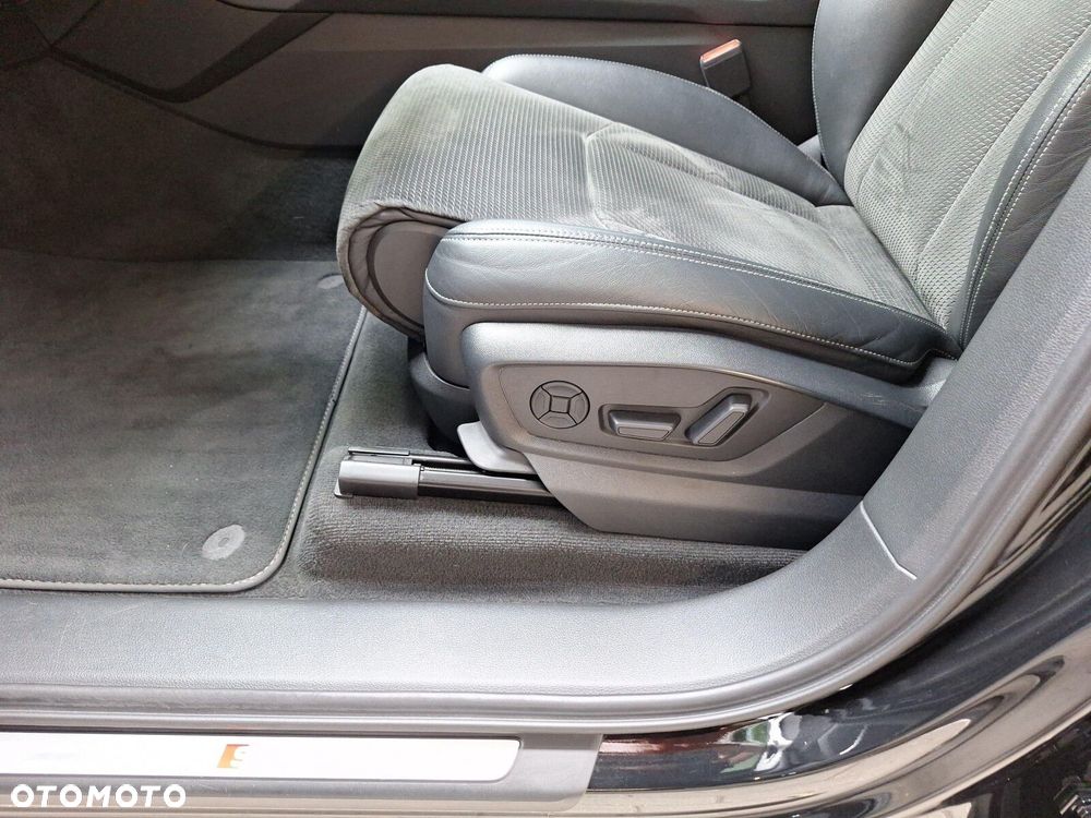 Audi Q7 55 TFSI mHEV Quattro S Line Tiptr - 14