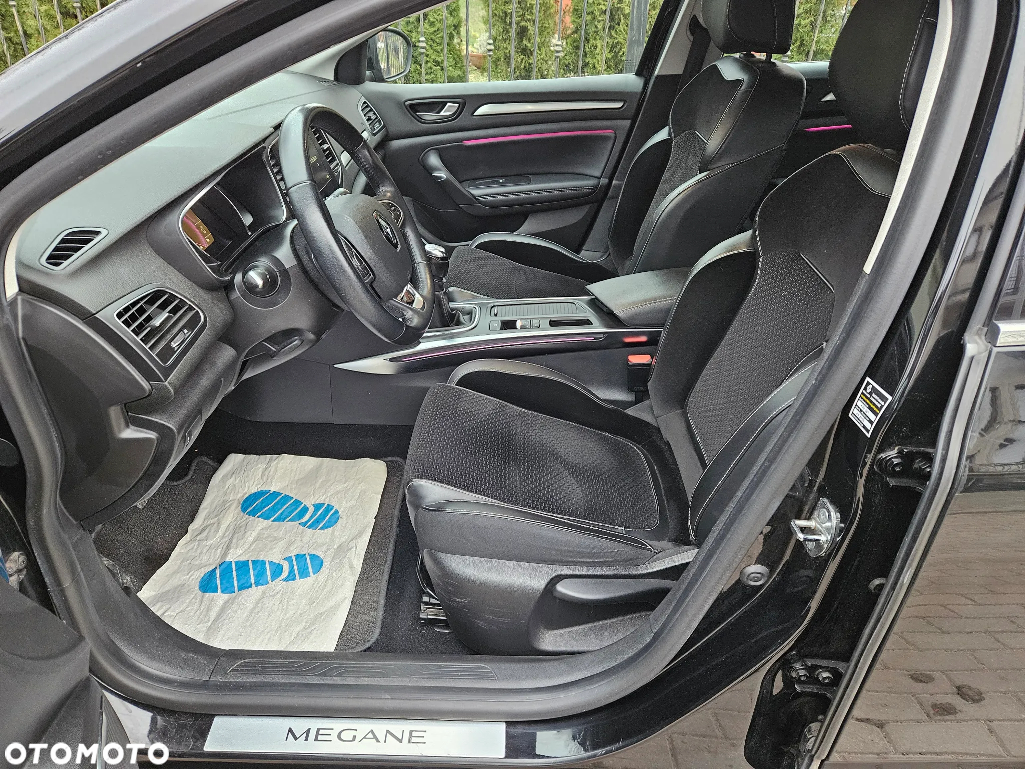 Renault Megane Grandtour ENERGY TCe 130 INTENS - 22