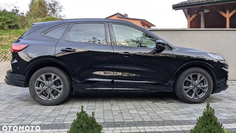 Ford Kuga 2.5 FHEV AWD ST-Line - 24