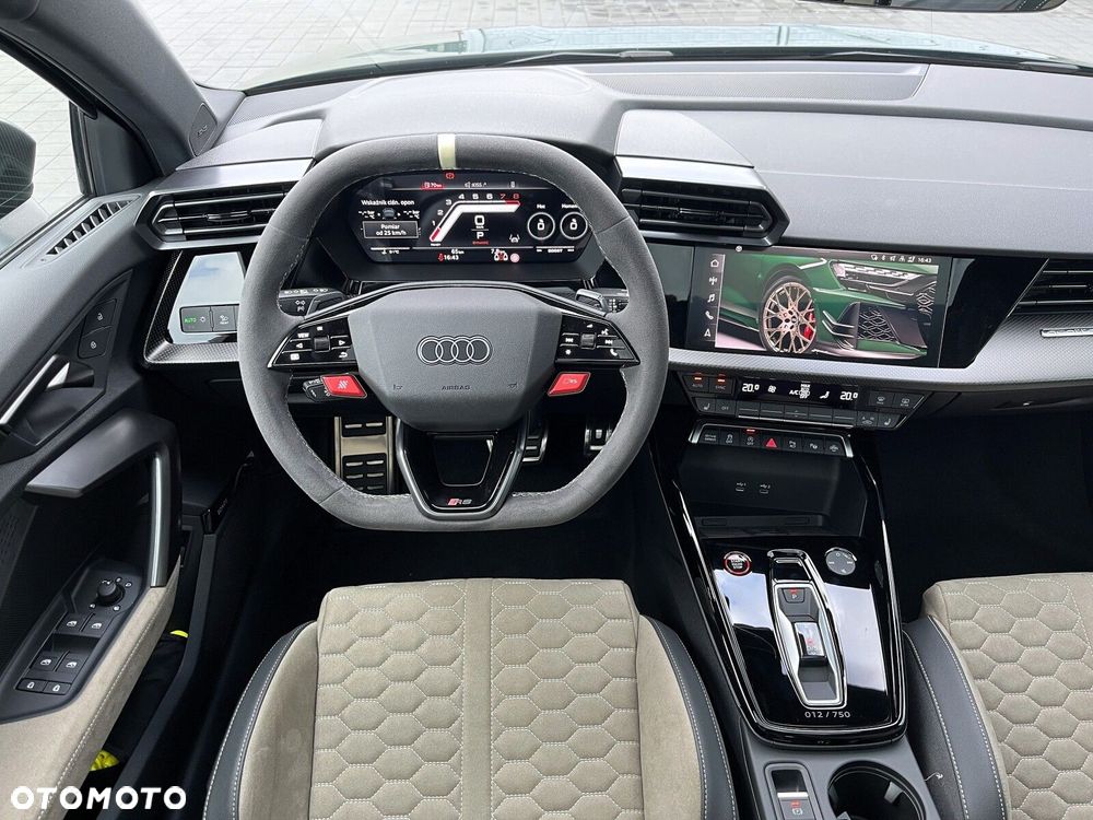 Audi RS3 Sportback - 18