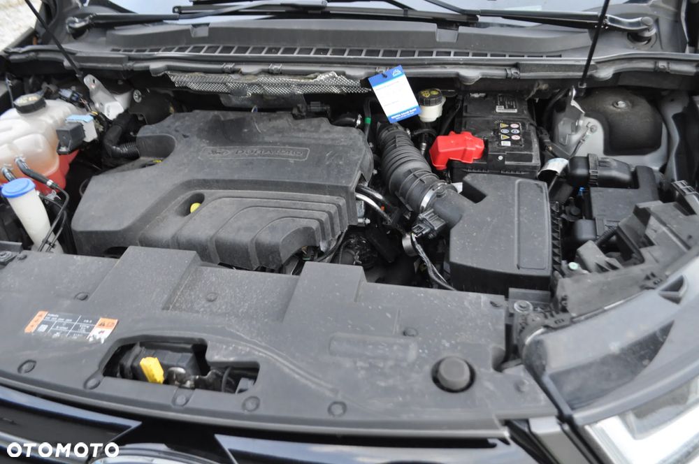 Ford Edge 2.0 TDCi 4x4 ST-LINE - 38