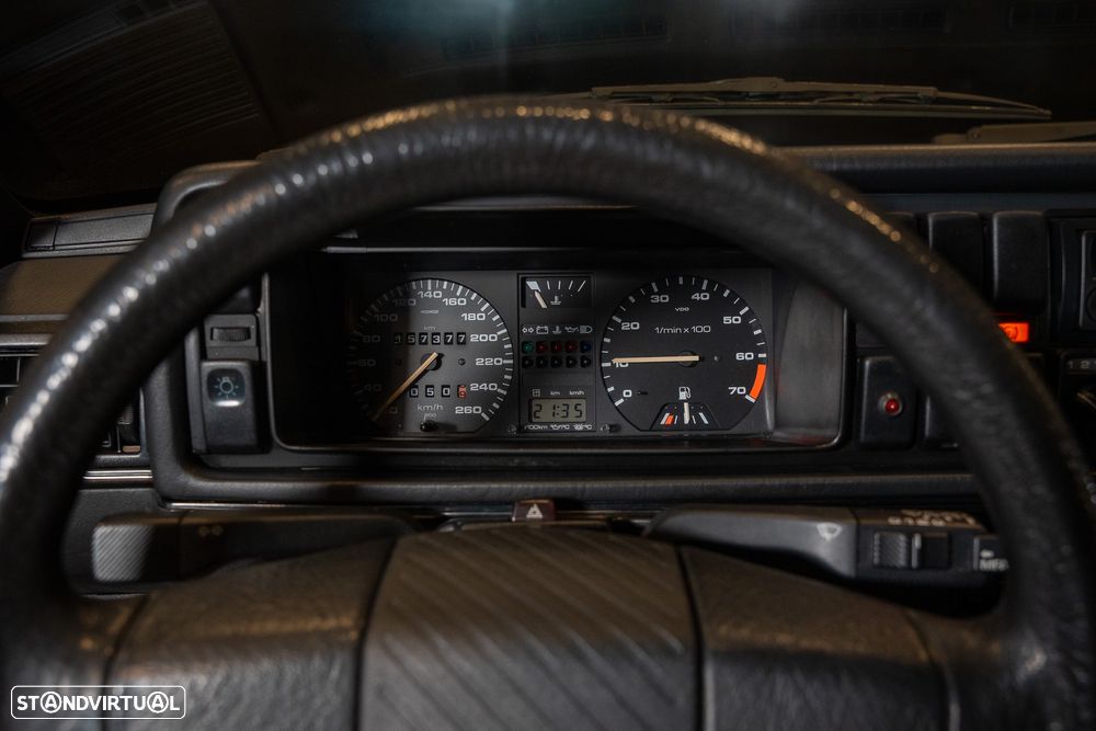 VW Golf 1.8 GTI 16V - 19