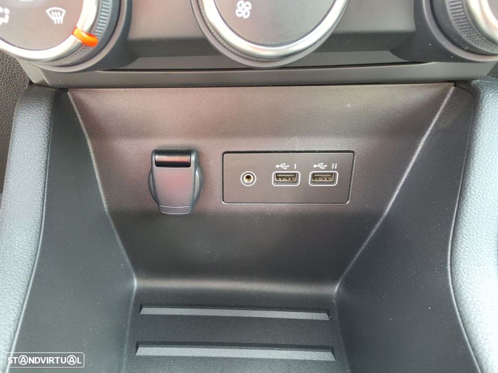 Renault Clio 1.0 TCe Evolution - 27