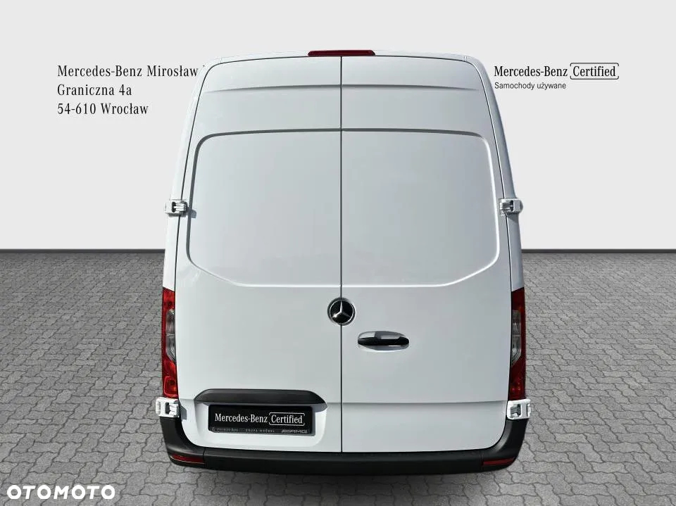 Mercedes-Benz Sprinter - 5