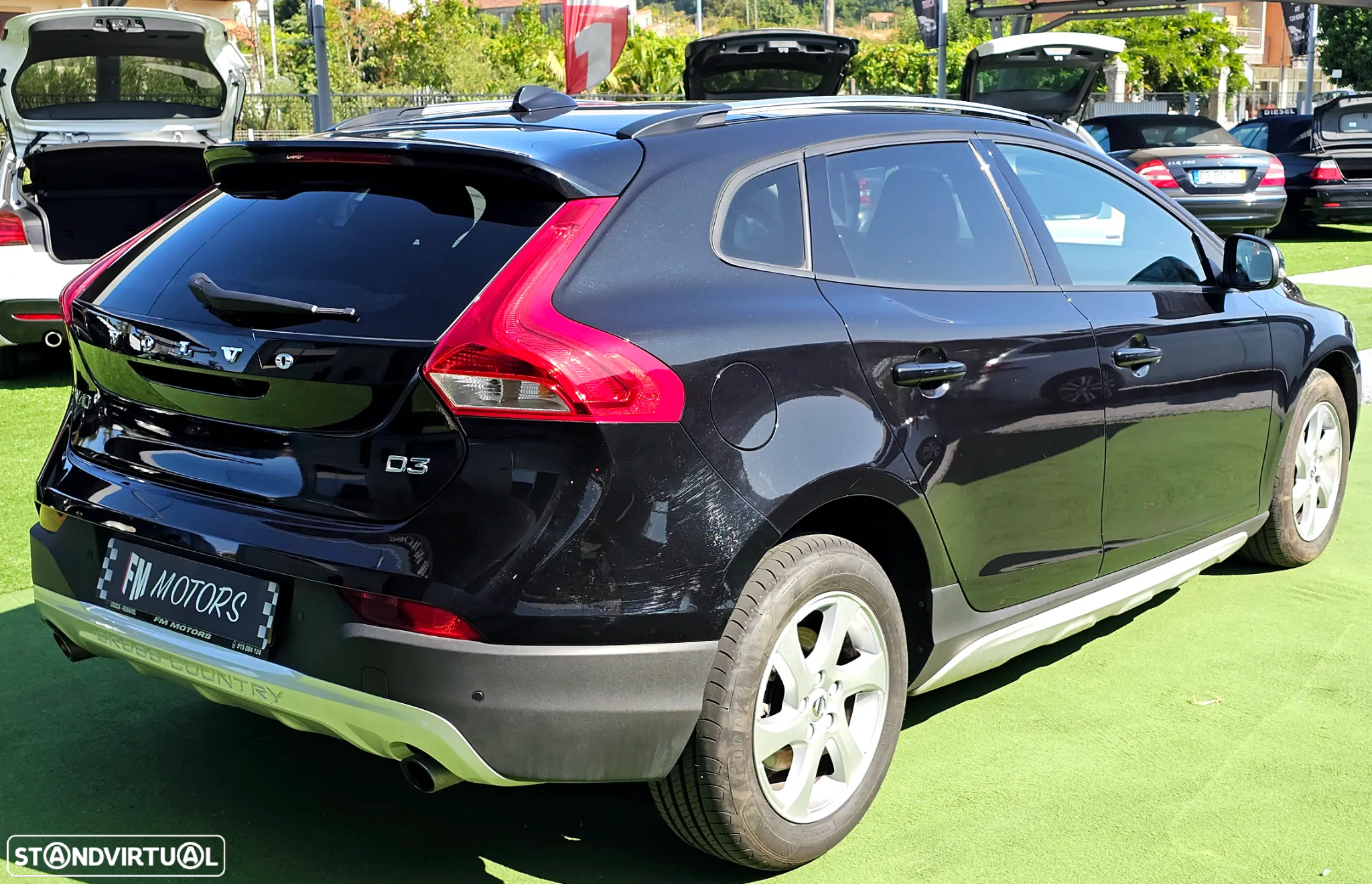 Volvo V40 Cross Country 2.0 D3 Kinetic - 33