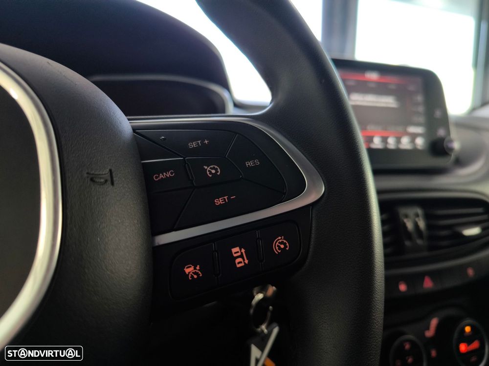 Fiat Tipo 1.3 M-Jet Lounge J17 - 17