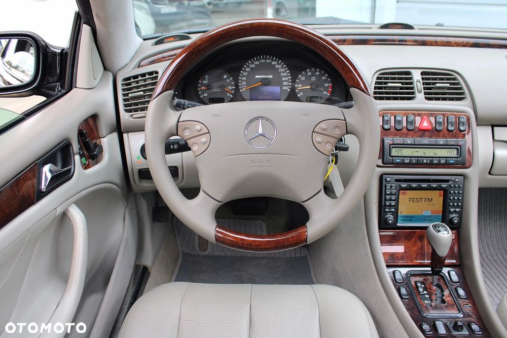 Mercedes-Benz CLK - 23