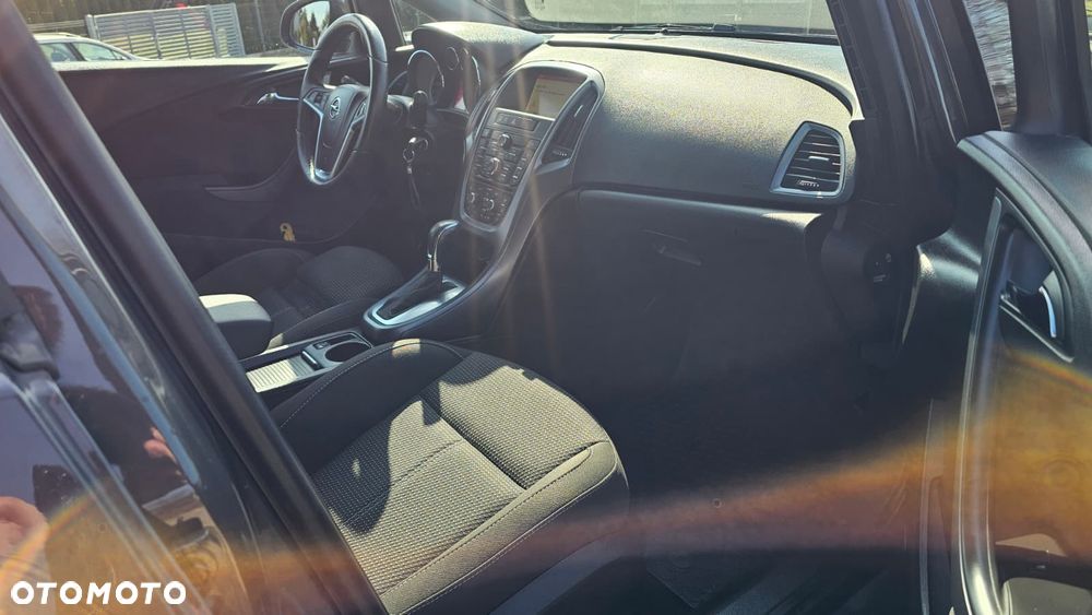 Opel Astra 1.4 Turbo Automatik - 18