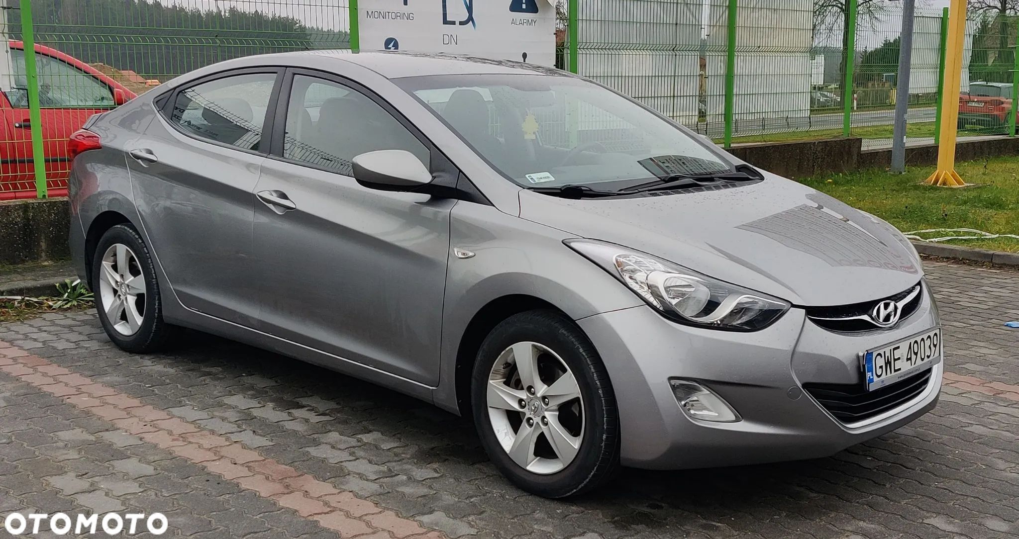 Hyundai Elantra 1.6 Comfort - 1