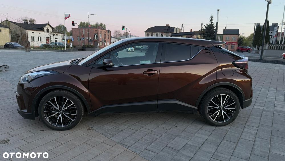 Toyota C-HR 1.8 Hybrid Prestige - 2