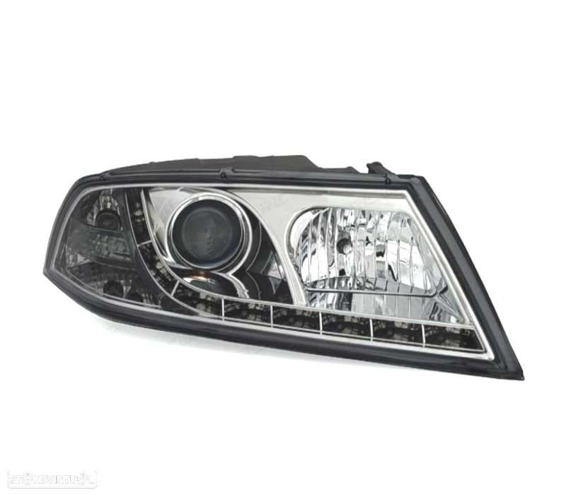 FARÓIS FRONTAIS SKODA OCTAVIA 05-08 LUZ DIURNA LED FUNDO CROMADO - 2