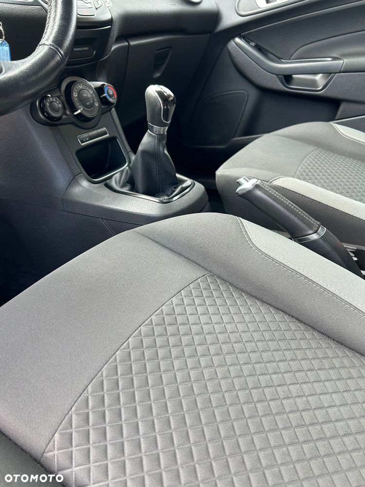 Ford Fiesta - 8