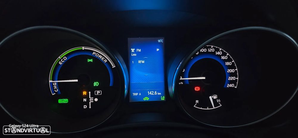 Toyota Auris Touring Sports 1.8 HSD Square Collection - 8