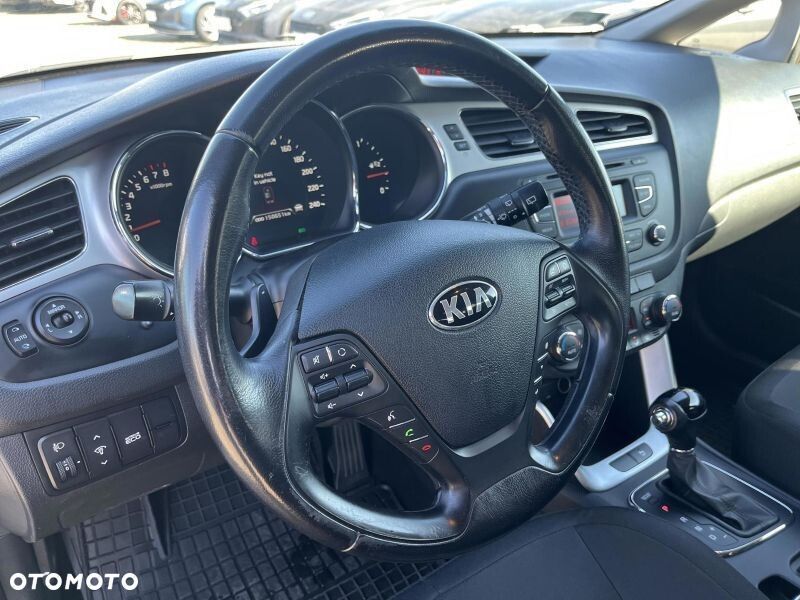 Kia Ceed 1.6 GDI L DCT - 4