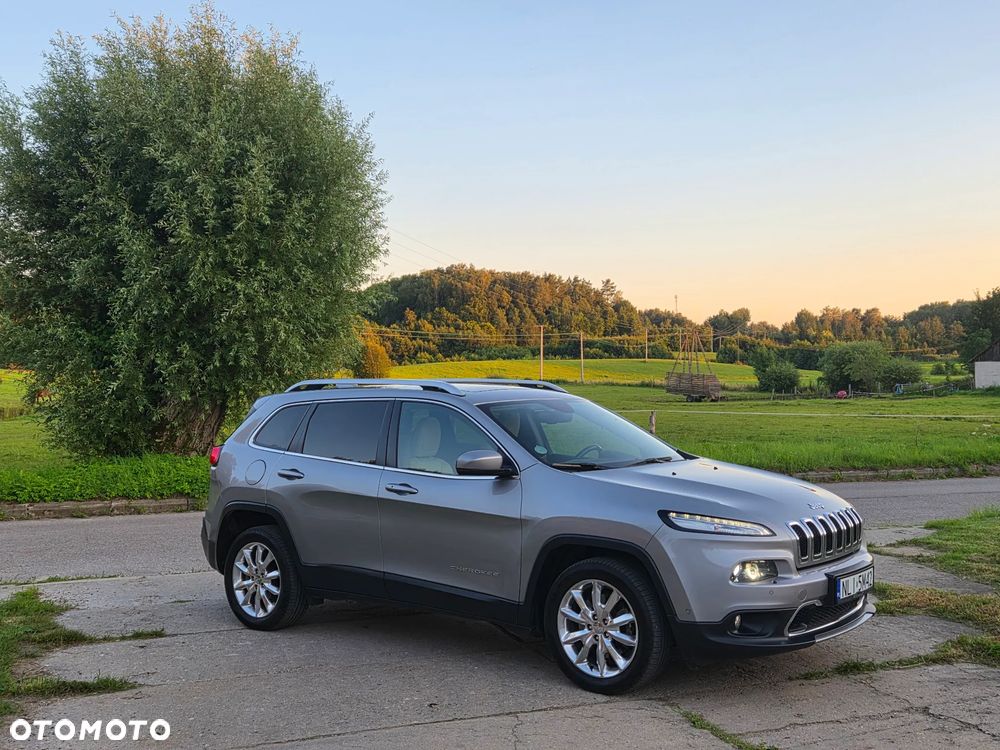 Jeep Cherokee 2015 photo 4