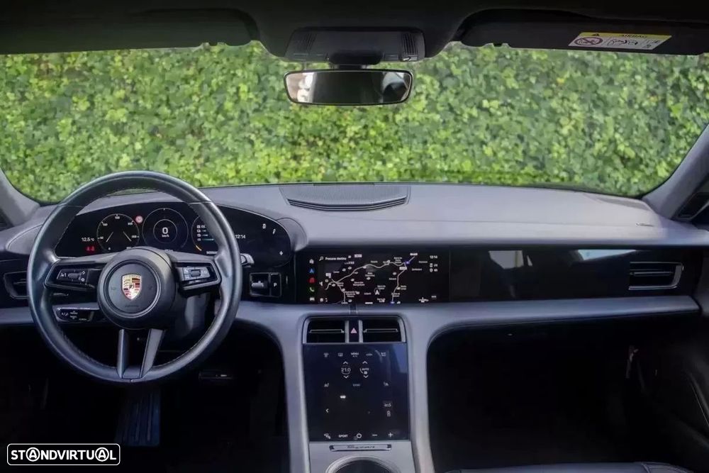 Porsche Taycan - 15