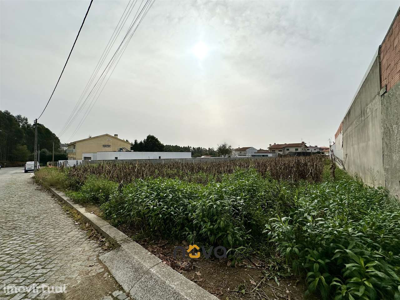 Terreno urbano com 2143 m2 para construção de moradia | NOVA Imobiliár - Grande imagem: 2/25