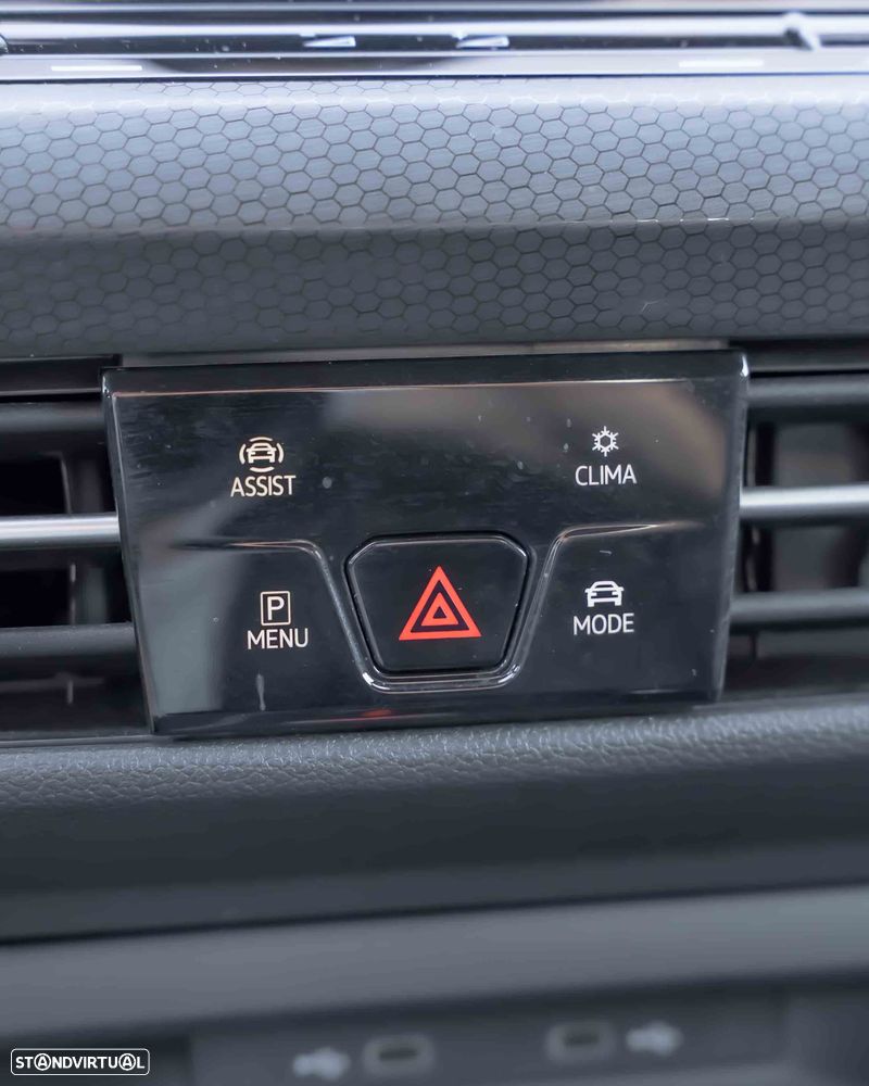VW Golf 2.0 TSI OPF DSG GTI - 28