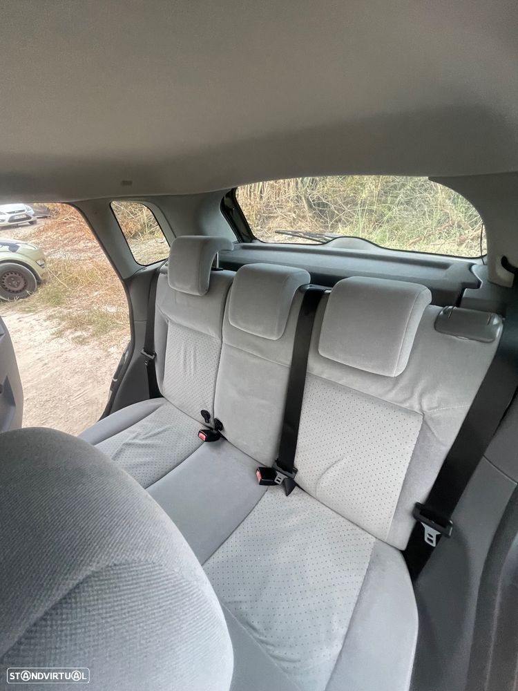 Ford Fiesta 1.4 Ghia - 5
