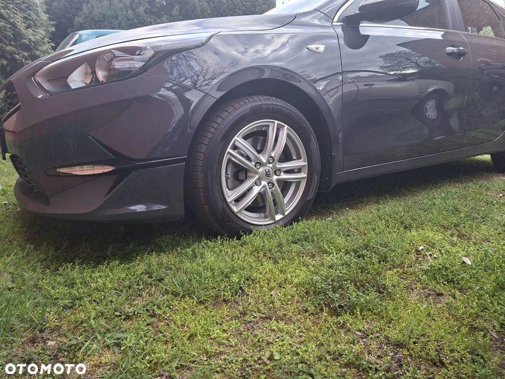 Kia Ceed 1.5 T-GDI M - 8