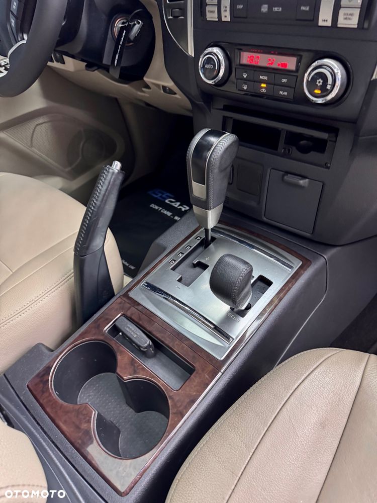 Mitsubishi Pajero 3.8 V6 Automatik Instyle - 31