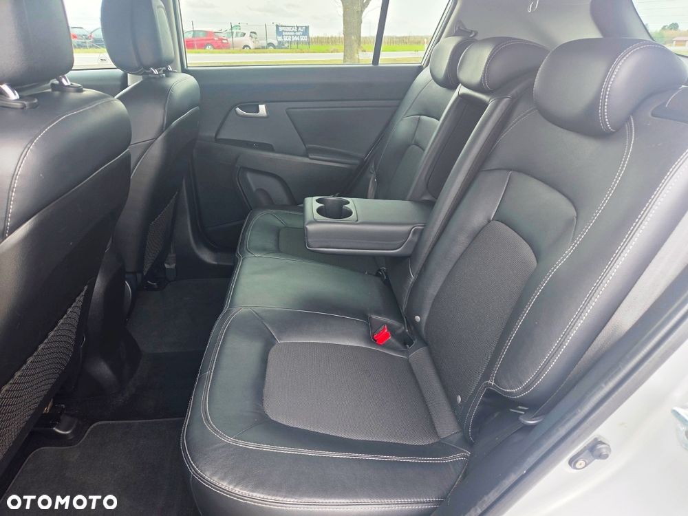 Kia Sportage 2.0 L 2WD - 27