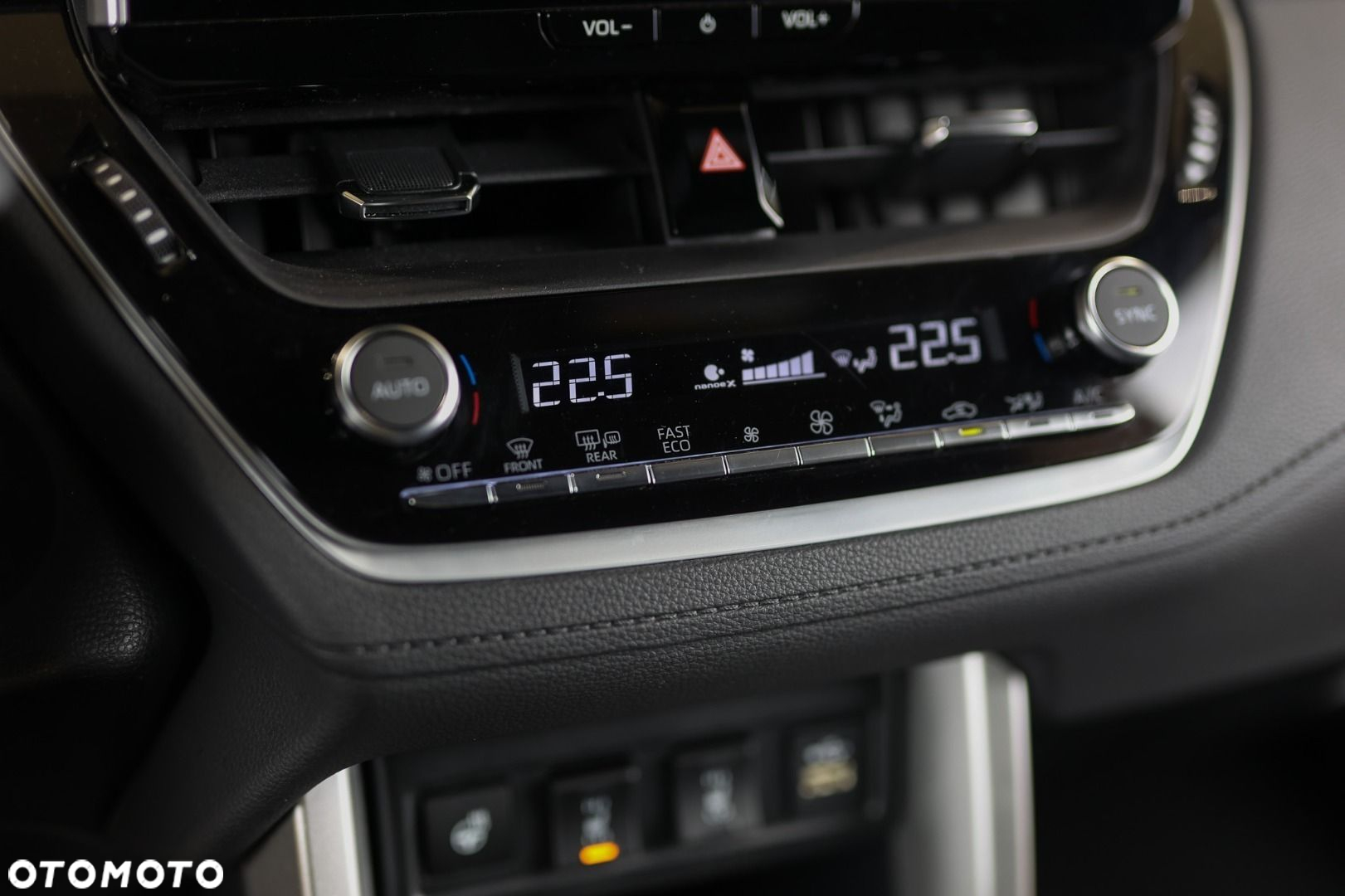 Toyota Corolla Cross - 32