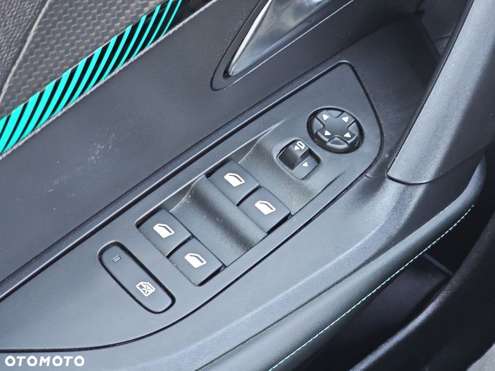 Peugeot 2008 50kWh Allure - 35