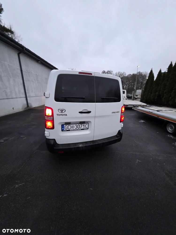 Toyota ProAce - 12