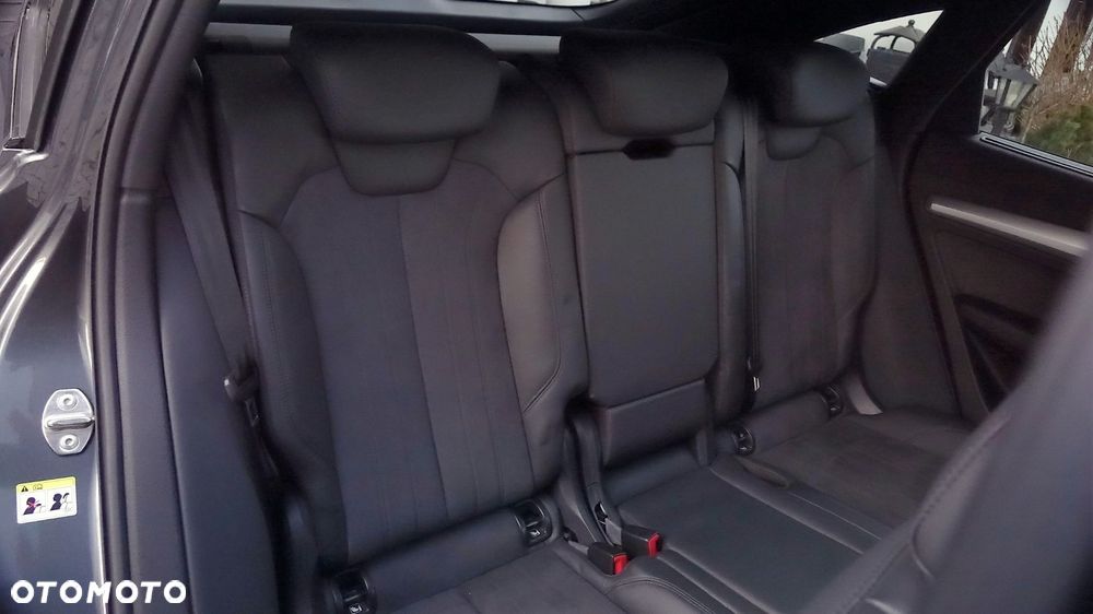 Audi Q5 Sportback - 30