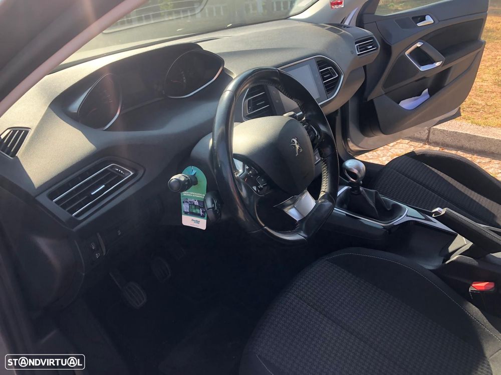 Peugeot 308 SW 1.5 BlueHDi Active - 12