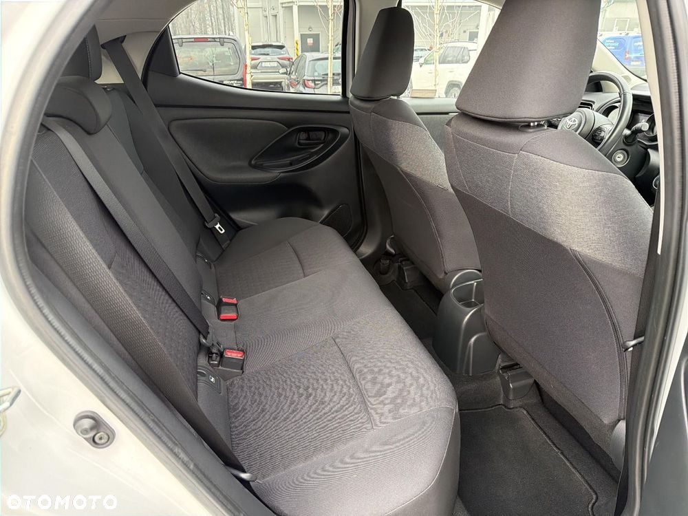 Toyota Yaris - 13