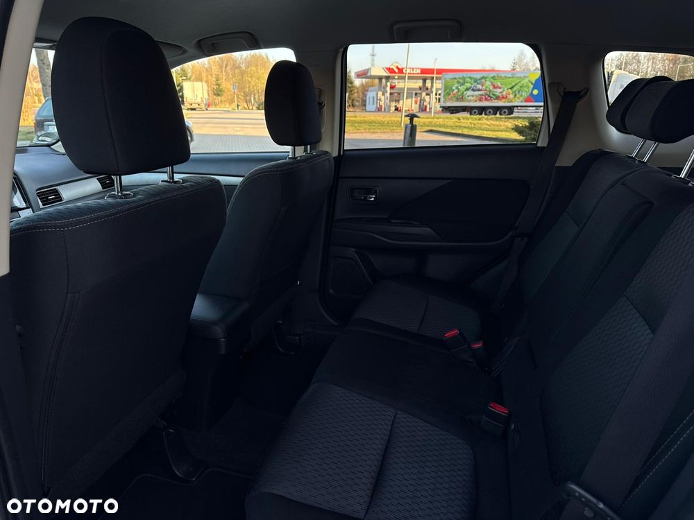 Mitsubishi Outlander 2.0 2WD Invite - 7