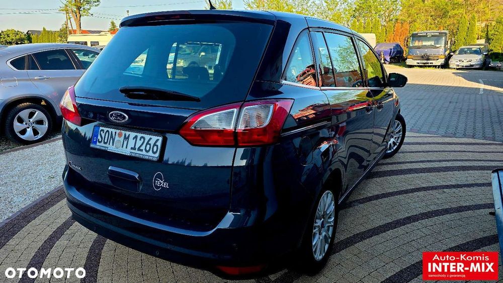 Ford Grand C-MAX - 22